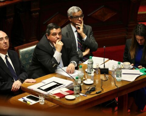 Ache said that Balbi "did not request any paperwork";  Otherwise, he wouldn't agree.