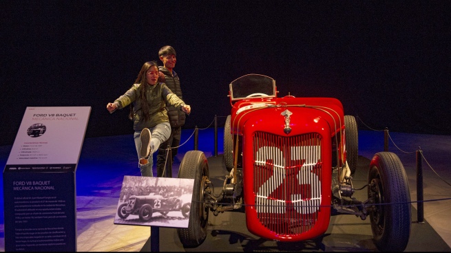 An exhibition with Fangio cars was inaugurated in Tecnópolis