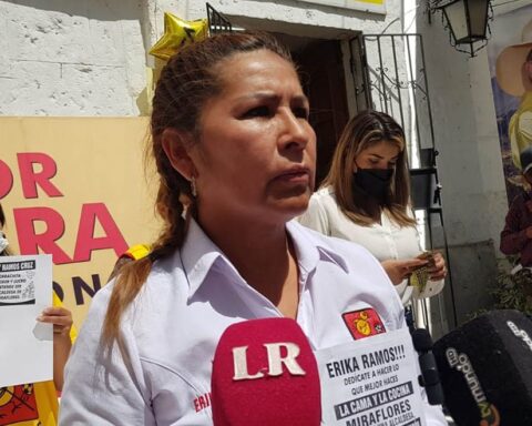 Arequipa: Miraflores candidate denounces the appearance of flyers with sexist messages against her
