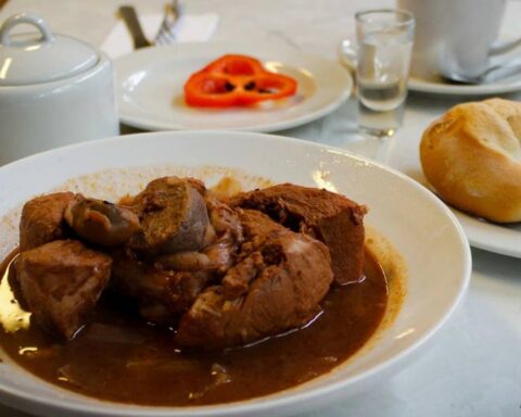 Arequipeño Adobo: Traditional dish of the White City that was born “for love”
