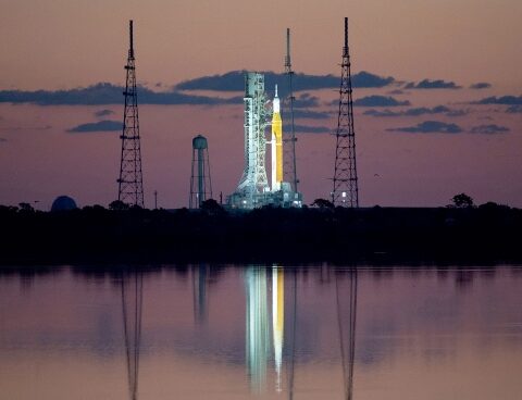 Artemis I launched to the Moon: from the most powerful rocket to dummies seeking to make history