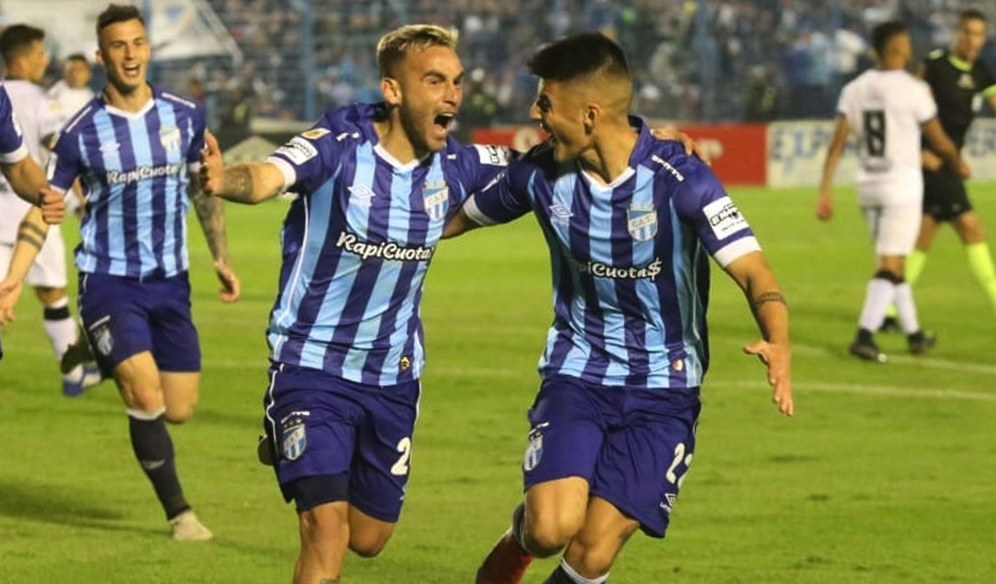 Atlético Tucumán wins again and ratifies its leadership