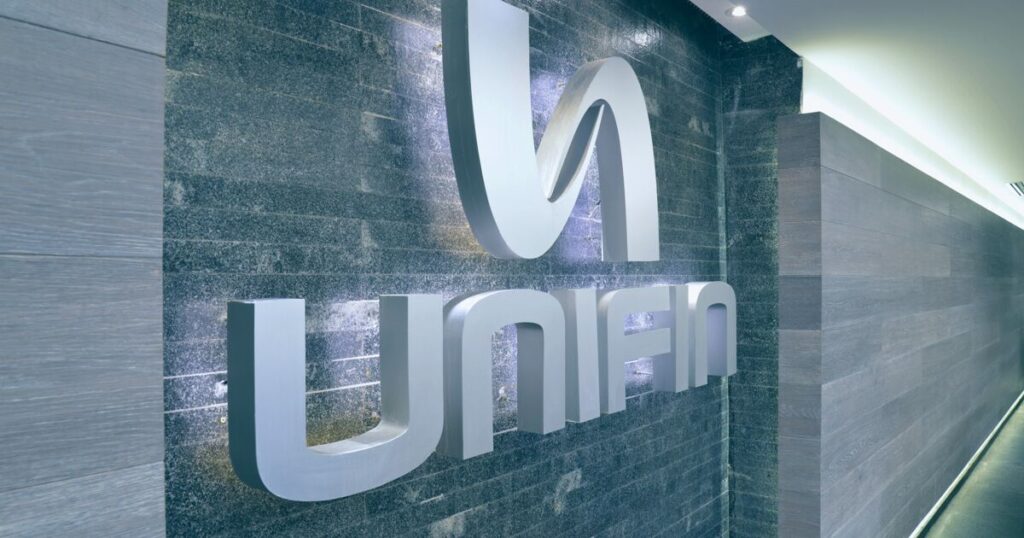 Bancomext and Nafin are exposed to Unifin's financial crisis