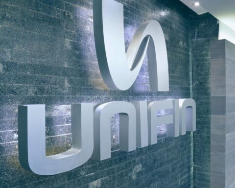 Bancomext and Nafin are exposed to Unifin's financial crisis