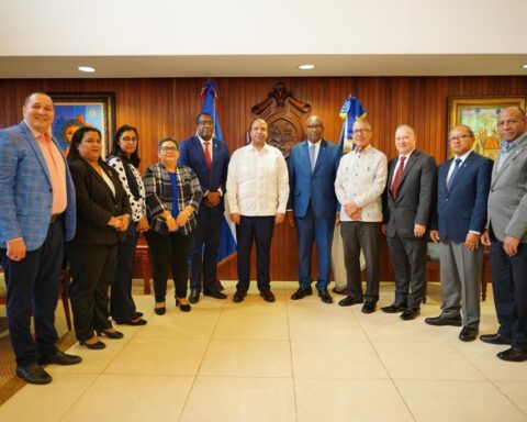 Banreservas hará acuerdos beneficio colectividad UASD