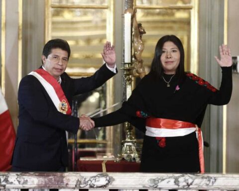 Betssy Chávez assumes as Minister of Culture to replace Alejandro Salas