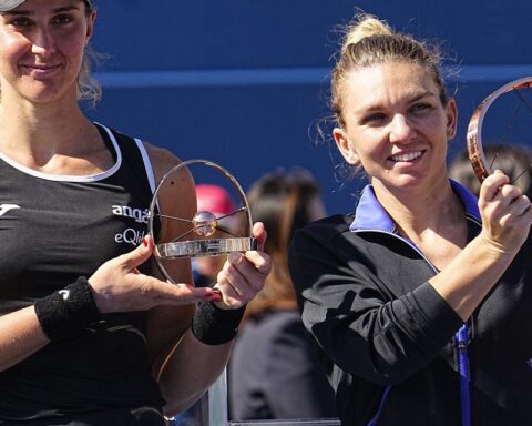 Bia Haddad loses to Halep and is runner-up at Toronto's WTA 1000