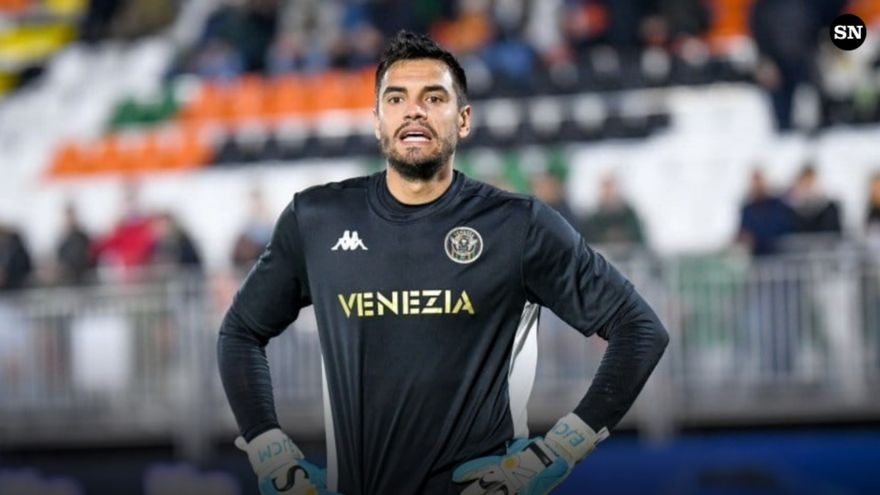 Boca Juniors sign Argentine goalkeeper Sergio Romero