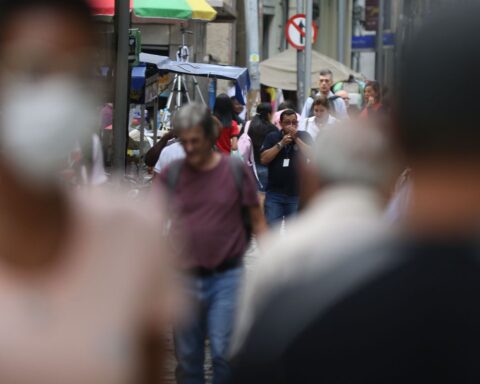 Brazil records 157 deaths and 21 thousand cases of covid-19 in 24 hours