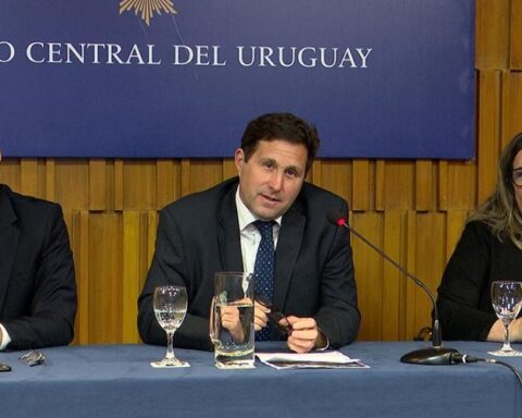 Businesses will be able to hire a single provider of debit, credit and electronic money cards