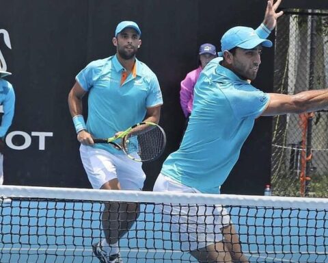 Cabal and Farah were eliminated from the Montreal Masters 1000