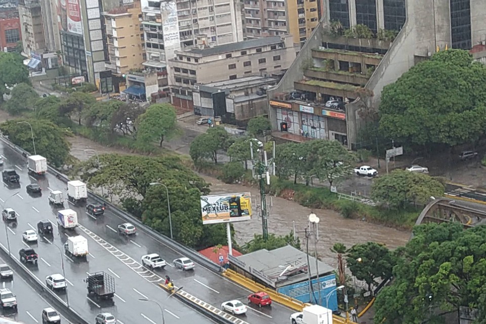 Caracas and Barinas affected by rains and overflow of the Guaire and Socopó rivers on #10Ago