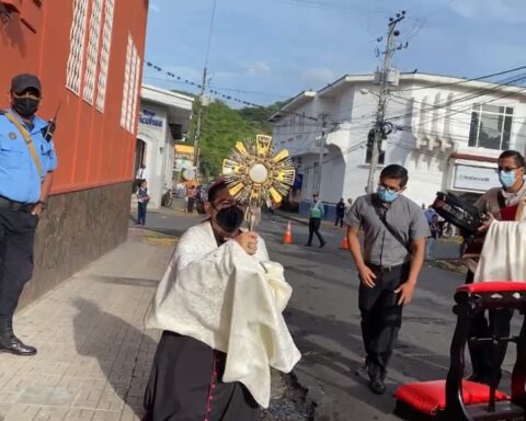 Cenidh highlights "the unbreakable strength" of Monsignor Álvarez despite police harassment