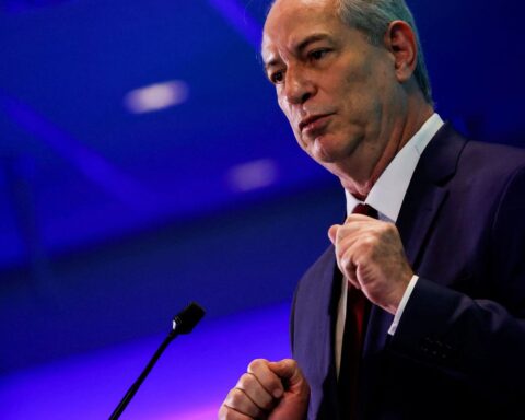 Ciro says he cannot reduce tax burden without solving fiscal crisis