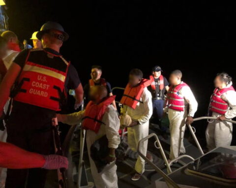 Guardia Costera de Estados Unidos, Balseros cubanos, Migrantes