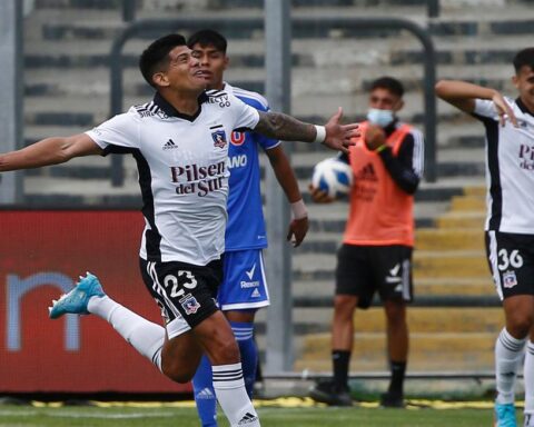 Colo Colo wins the classic against Universidad de Chile and establishes himself at the top