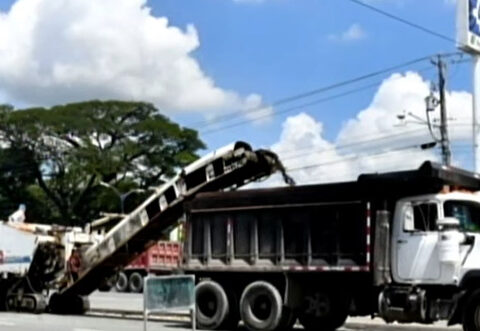 Construction of the 6 de Noviembre highway exceeds the sum of 900 million pesos