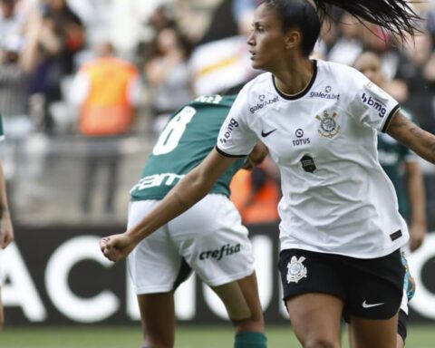 Corinthians beats Palmeiras in the 1st game of the Women's Brasileirão