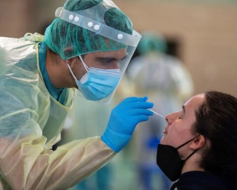 Coronavirus cases in the country fell 19.5% in the last week