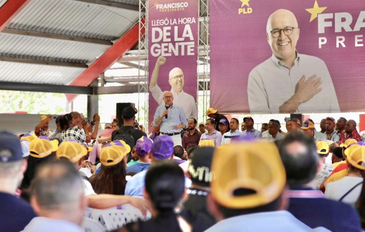 Domínguez Brito acusa al gobierno de abandonar el campo