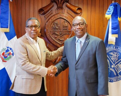 Comedores Económicos suplirán alimentos a estudiantes de la UASD