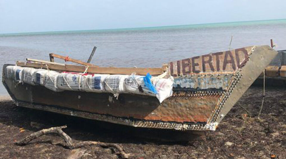 'El Triunfador' and 'Libertad', the names of the Cuban rafts that arrived in the US
