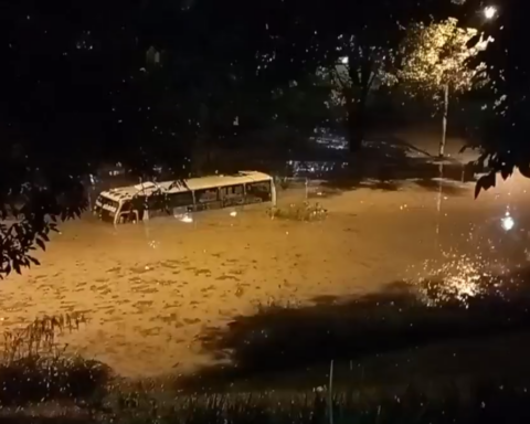 Emergencies in the north of Medellin due to floods