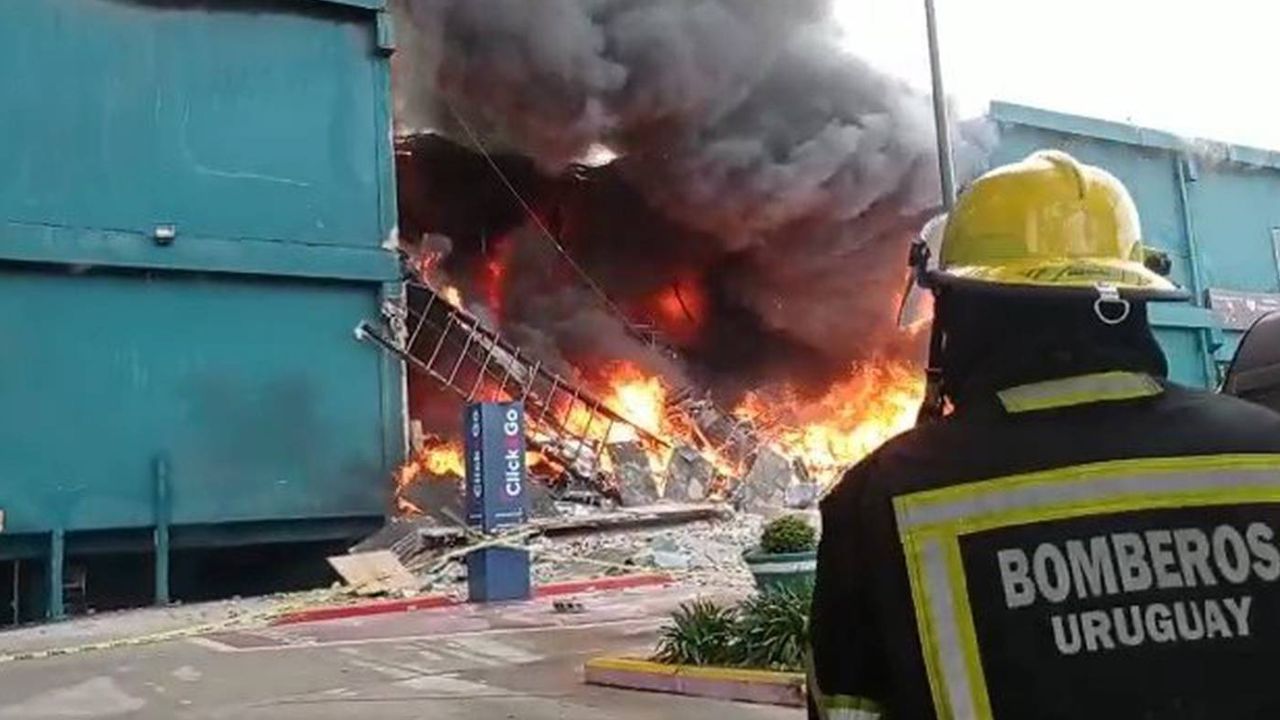 English Store in Punta del Este catches fire