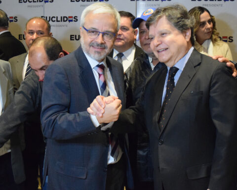 Euclides made Querey official as his presidential duo