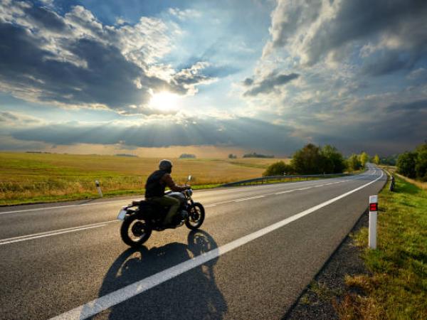 Fall in motorcycle sales, a symptom of economic brake?
