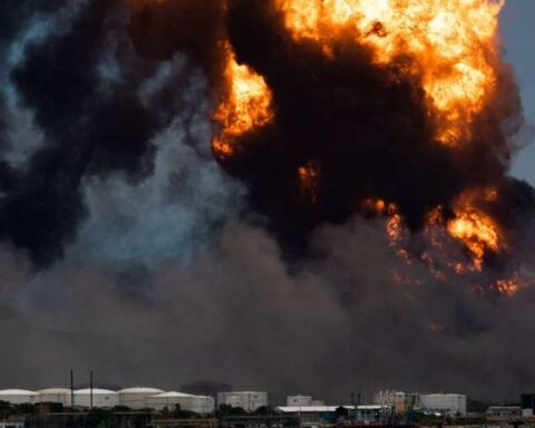 Fire in Matanzas: why they have not managed to control the gigantic fire in a fuel depot in Cuba in 3 days and other keys