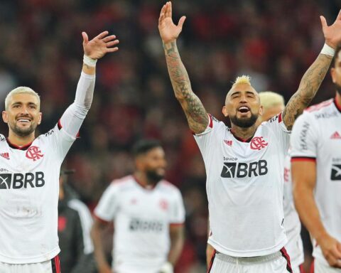 Flamengo, Corinthians and Fluminense, to the semifinals of the Cup