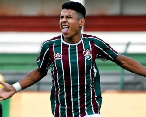 Fluminense draws with Santos and maintains its good streak in Brazil