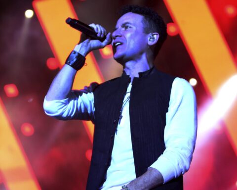 Fonseca presents his new tour "Viajante Tour" that will go throughout Latin America