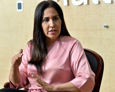 Former Minister of Labor says wage readjustment for workers should be general