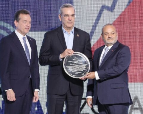 Zonas francas reconocen labor del presidente Luis Abinader