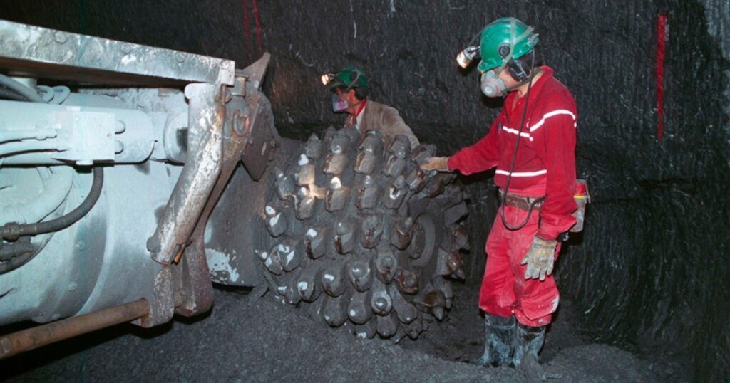 Fresnillo profits fall 54.3% due to lower gold production and drop in silver price