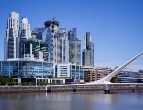 Friday with clear skies and a maximum of 20 degrees