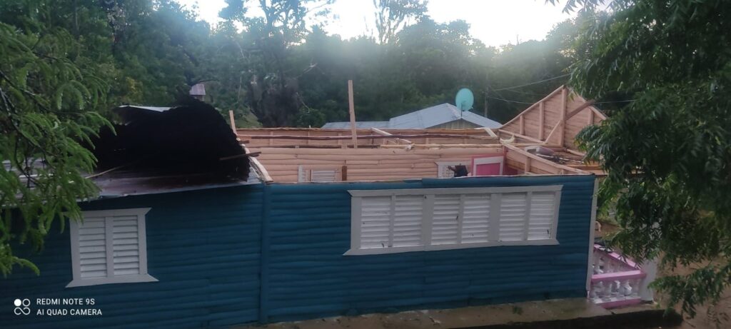 Gale and rains cause damage to several homes in Dajabón