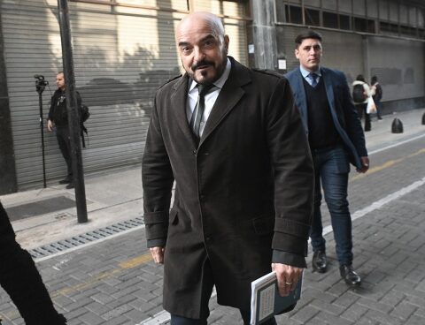 Gallardo suspended the hearing due to security at Cristina's house