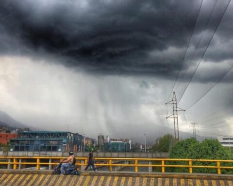 Get your umbrella ready: in the next few hours the rains will increase