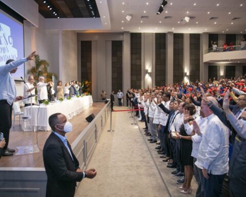 Gobierno celebra Primer Congreso de Normas Comunitarias