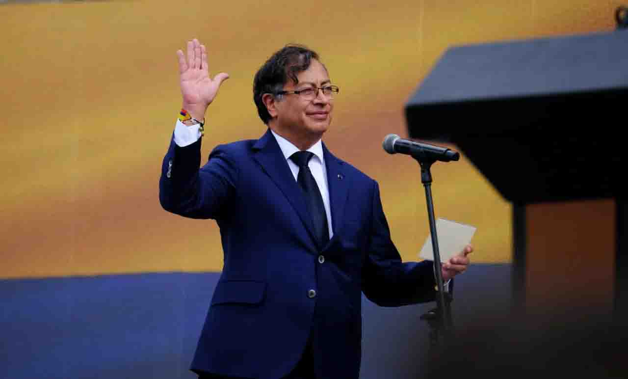 Gustavo Petro, his decalogue of government and commitments