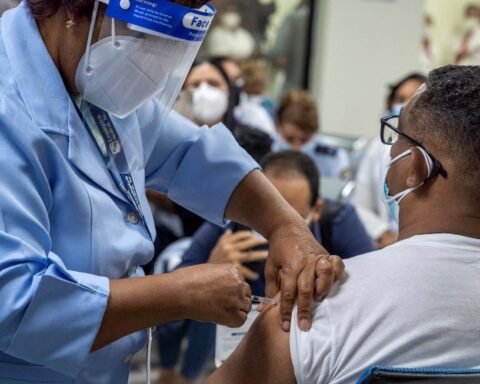 Salud reporta 290 nuevos casos positivos a la covid-19