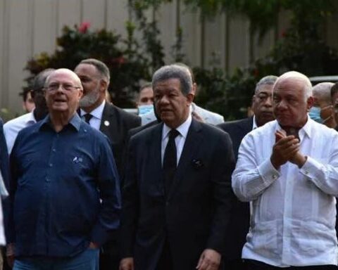 Hipólito Mejía dice Leonel y “el FUPU tienen 6.8” y «le vamos a dar leña»