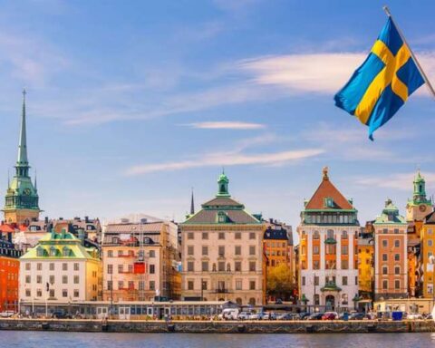How Sweden takes advantage of the 24 hours of summer sunshine in the north to move one of the most modern economies in the world