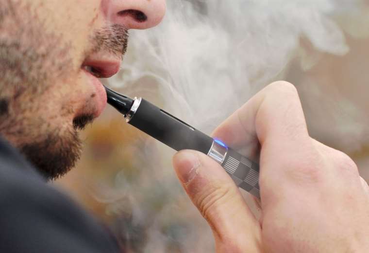 How good are electronic cigarettes that instead of nicotine contain vitamins and other healthy supplements