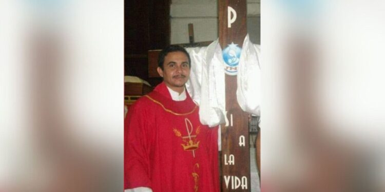 Human Rights Collective denounces the arrest of Father Óscar Benavidez