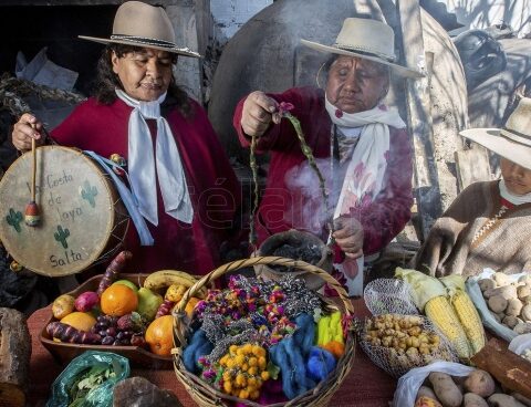 In Salta the rituals to the Pachamama multiplied