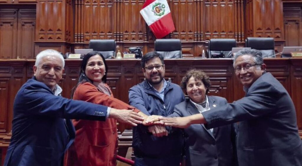 Integrity and Development: Susel Paredes, Héctor Acuña and 3 other congressmen form a new caucus